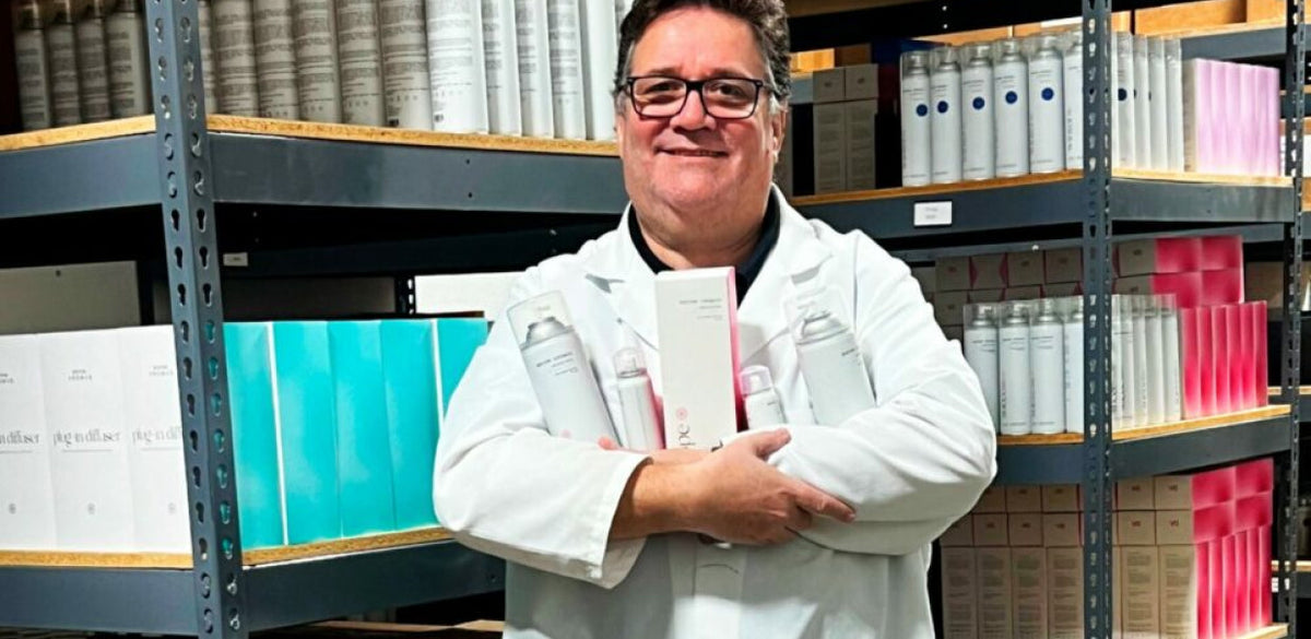 Professional headshot of Marcelo Zelicovich, founder and CEO of Doctor Aromas, smiling in business attire against a neutral background